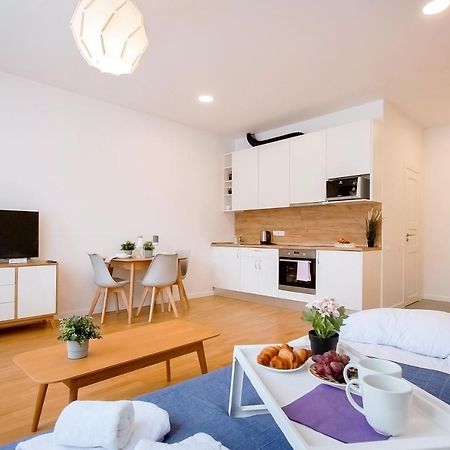Residential Barona Apartments In Riga Centre מראה חיצוני תמונה